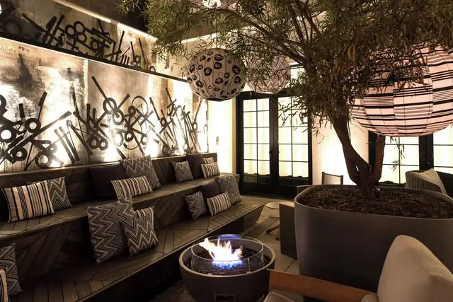 Kimpton La Peer in West Hollywood, facade of the hotel